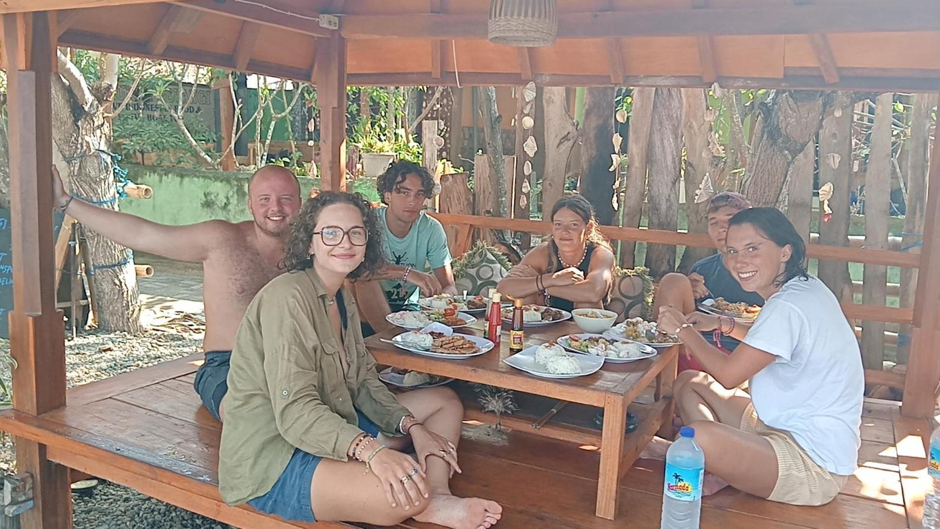 Pelangi Homestay Bungalow Gili Gede Sekotong Exterior foto