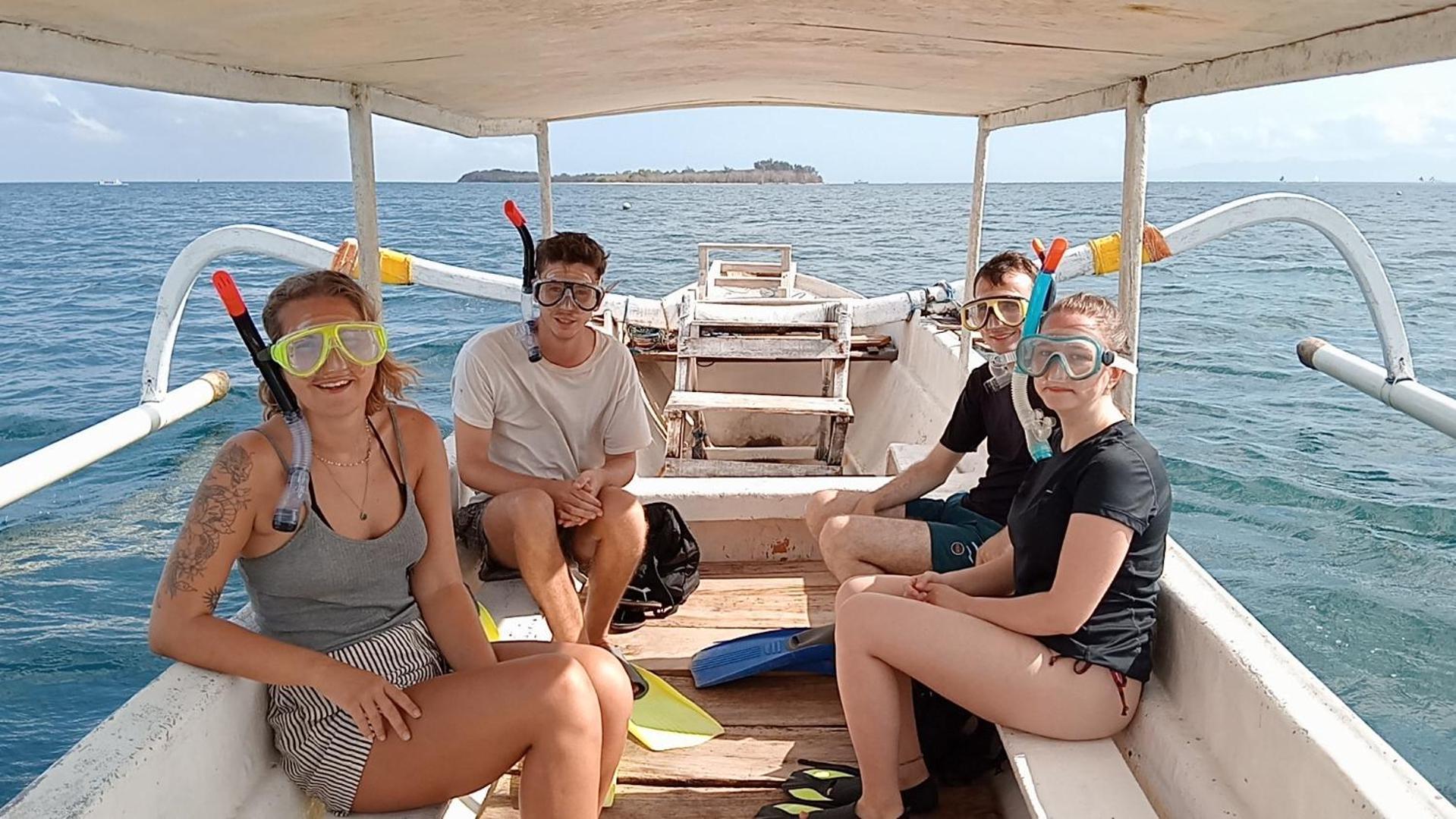 Pelangi Homestay Bungalow Gili Gede Sekotong Exterior foto