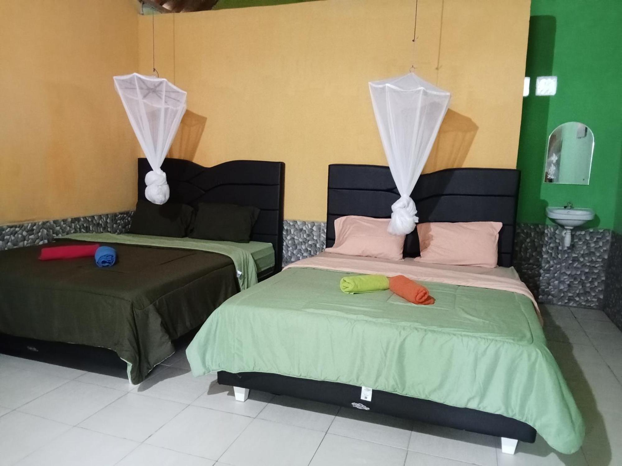 Pelangi Homestay Bungalow Gili Gede Sekotong Quarto foto